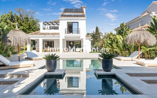 Vrijstaande villa - Bestaande woning - Marbella - Nueva Andalucía