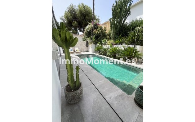 Vrijstaande villa - Bestaande woning - Marbella - Nueva Andalucía