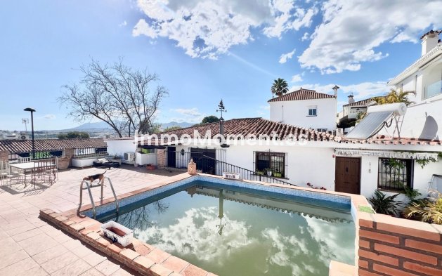 Vrijstaande villa - Bestaande woning - Marbella - Nueva Andalucía