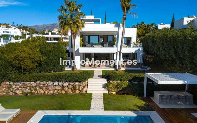 Vrijstaande villa - Bestaande woning - Marbella - Nueva Andalucía