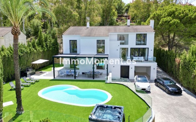 Vrijstaande villa - Bestaande woning - Marbella - Nueva Andalucía
