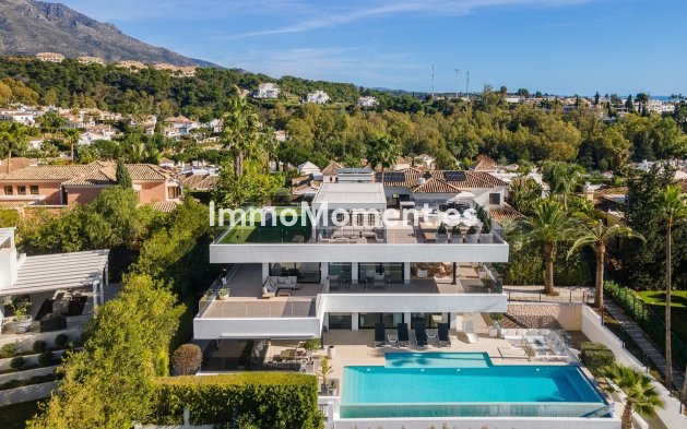 Vrijstaande villa - Bestaande woning - Marbella - Nueva Andalucía