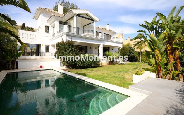 Vrijstaande villa - Bestaande woning - Marbella - Nueva Andalucía