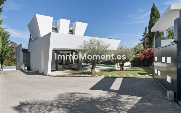 Vrijstaande villa - Bestaande woning - Marbella - Nueva Andalucía