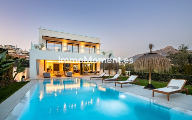 Vrijstaande villa - Bestaande woning - Marbella - Nueva Andalucía