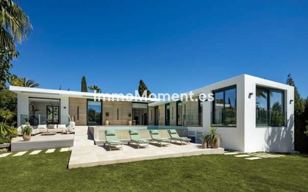 Vrijstaande villa - Bestaande woning - Marbella - Nueva Andalucía