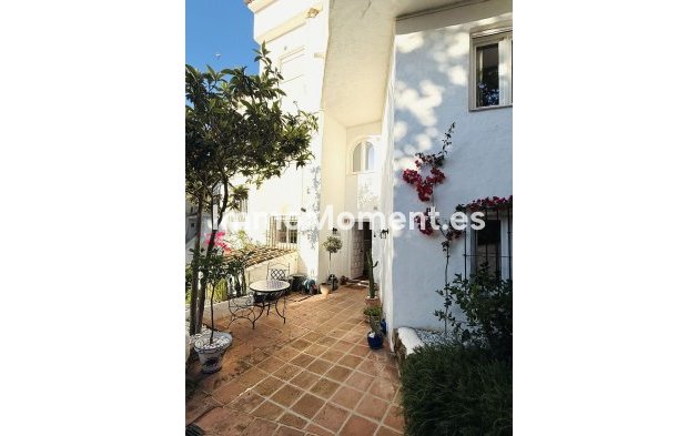 Vrijstaande villa - Bestaande woning - Marbella - RSO-82923