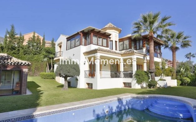 Vrijstaande villa - Bestaande woning - Marbella - Sierra Blanca