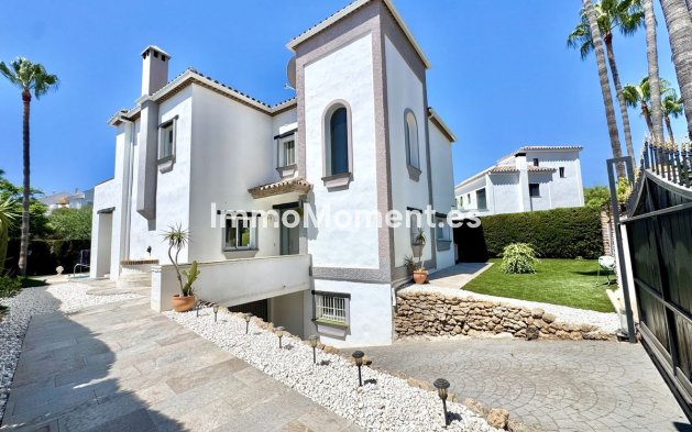Vrijstaande villa - Bestaande woning - Mijas Costa - Calahonda