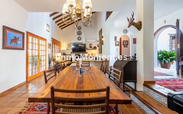 Vrijstaande villa - Bestaande woning - Mijas - El Coto