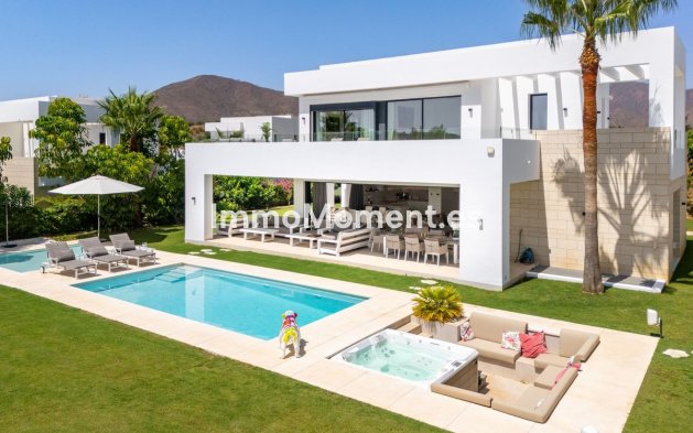 Vrijstaande villa - Bestaande woning - Mijas - La Cala Golf