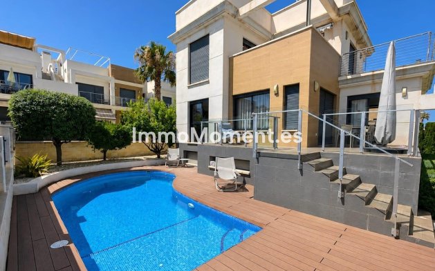 Vrijstaande villa - Bestaande woning - Orihuela - Cabo roig - La Zenia