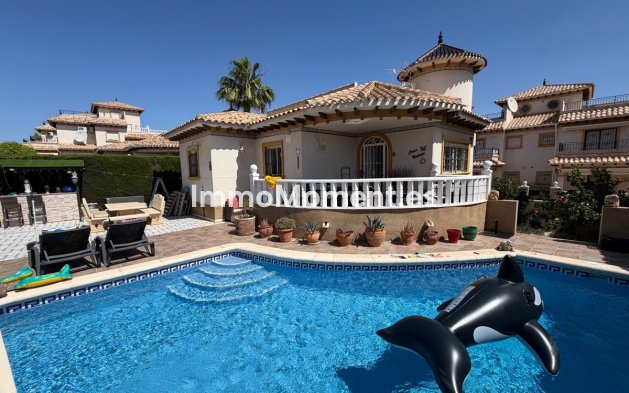 Vrijstaande villa - Bestaande woning - Orihuela Costa - Villamartín