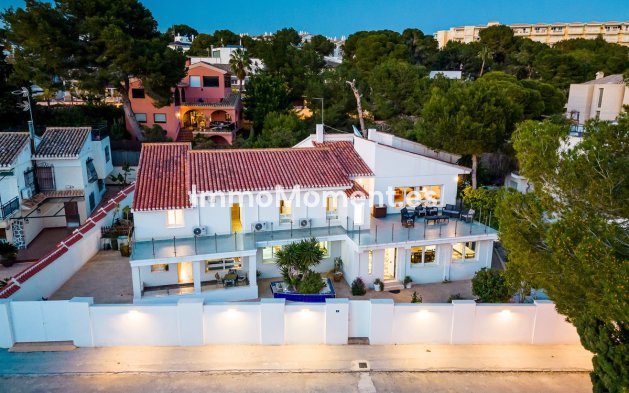 Vrijstaande villa - Bestaande woning - Orihuela - Dehesa de campoamor
