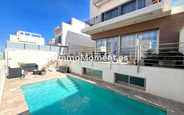 Vrijstaande villa - Bestaande woning - Orihuela - Orihuela Costa