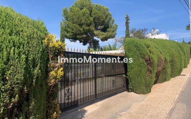 Vrijstaande villa - Bestaande woning - Orihuela - Villamartín