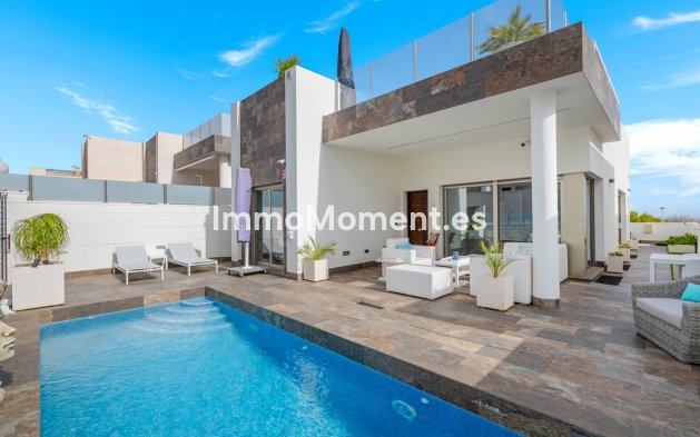 Vrijstaande villa - Bestaande woning - Orihuela - Villamartín