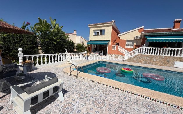 Vrijstaande villa - Bestaande woning - Rojales - Ciudad Quesada