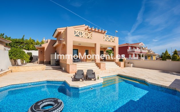 Vrijstaande villa - Bestaande woning - Rojales - Ciudad Quesada
