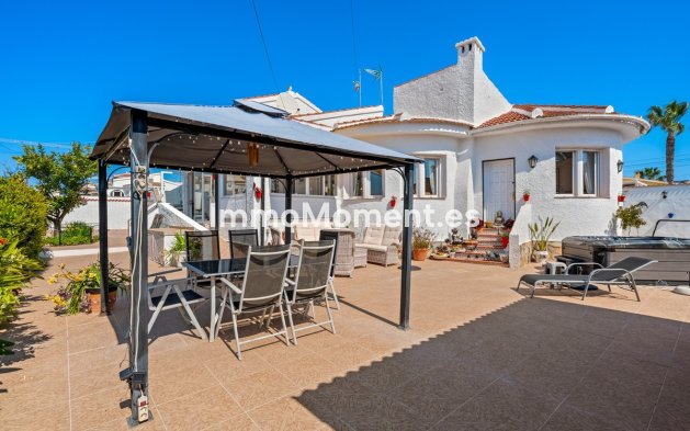 Vrijstaande villa - Bestaande woning - Rojales - Rojales Centro