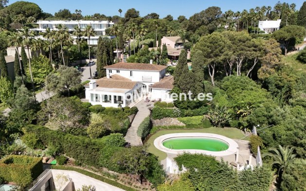 Vrijstaande villa - Bestaande woning - Sotogrande - Sotogrande Costa