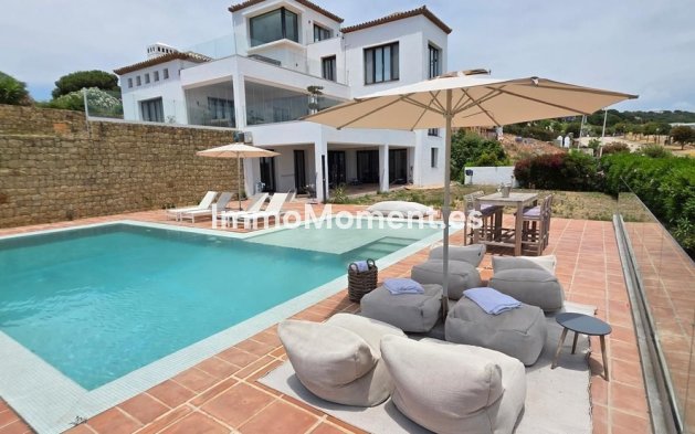 Vrijstaande villa - Bestaande woning - Sotogrande - Sotogrande