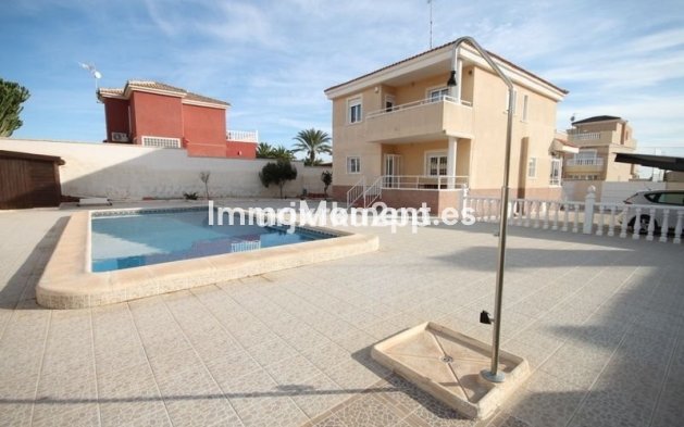 Vrijstaande villa - Bestaande woning - Torrevieja - Aguas Nuevas