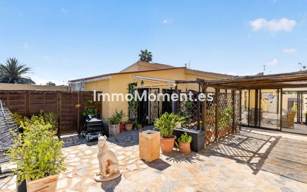 Vrijstaande villa - Bestaande woning - Torrevieja - Torrevieja Centro