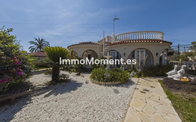 Vrijstaande villa - Bestaande woning - Torrevieja - Torrevieja