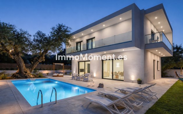 Vrijstaande villa - Nieuwbouw - Estepona  - HCS-60226