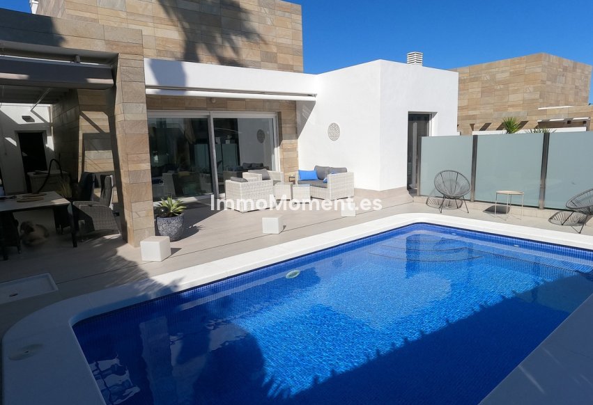 Wiederverkauf - Freistehende Villa - Algorfa - Algorfa Centro