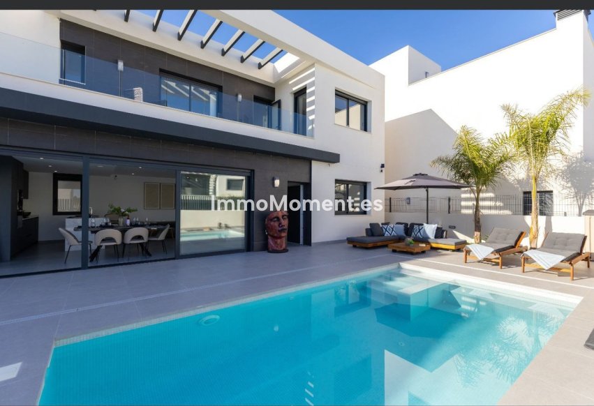 Wiederverkauf - Freistehende Villa - Algorfa - La Finca Golf