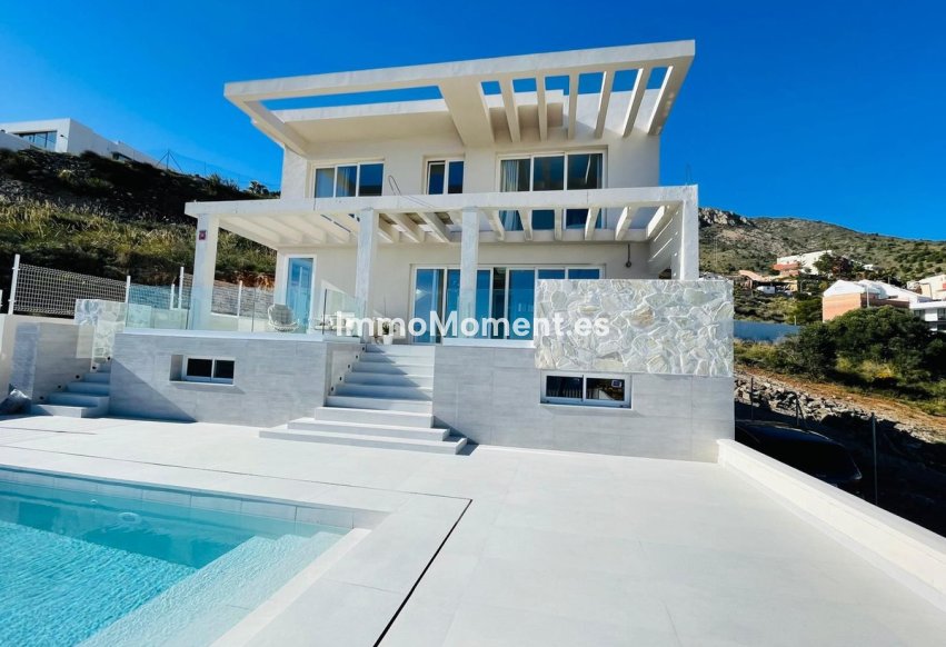 Wiederverkauf - Freistehende Villa - Benalmadena - Benalmadena Centro
