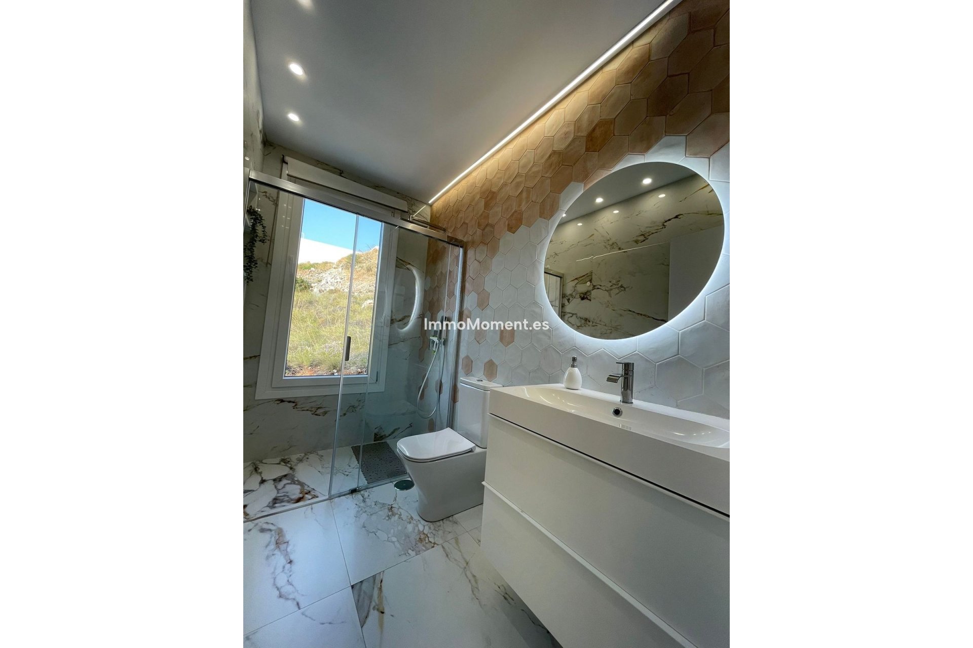 Wiederverkauf - Freistehende Villa - Benalmadena - Benalmadena Centro