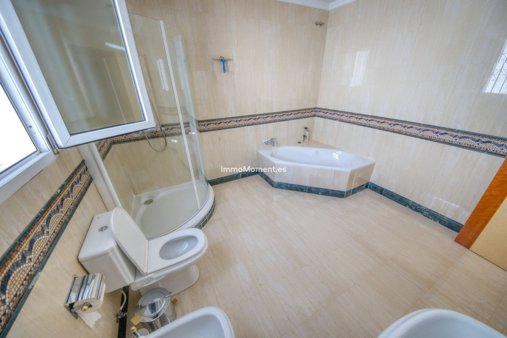 Wiederverkauf - Freistehende Villa - Benalmadena - Benalmadena Centro