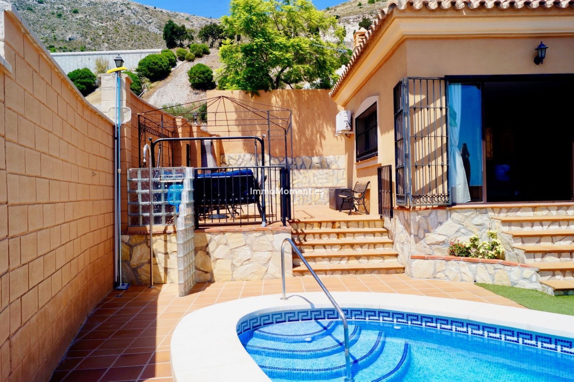 Wiederverkauf - Freistehende Villa - Benalmadena - Benalmadena Centro