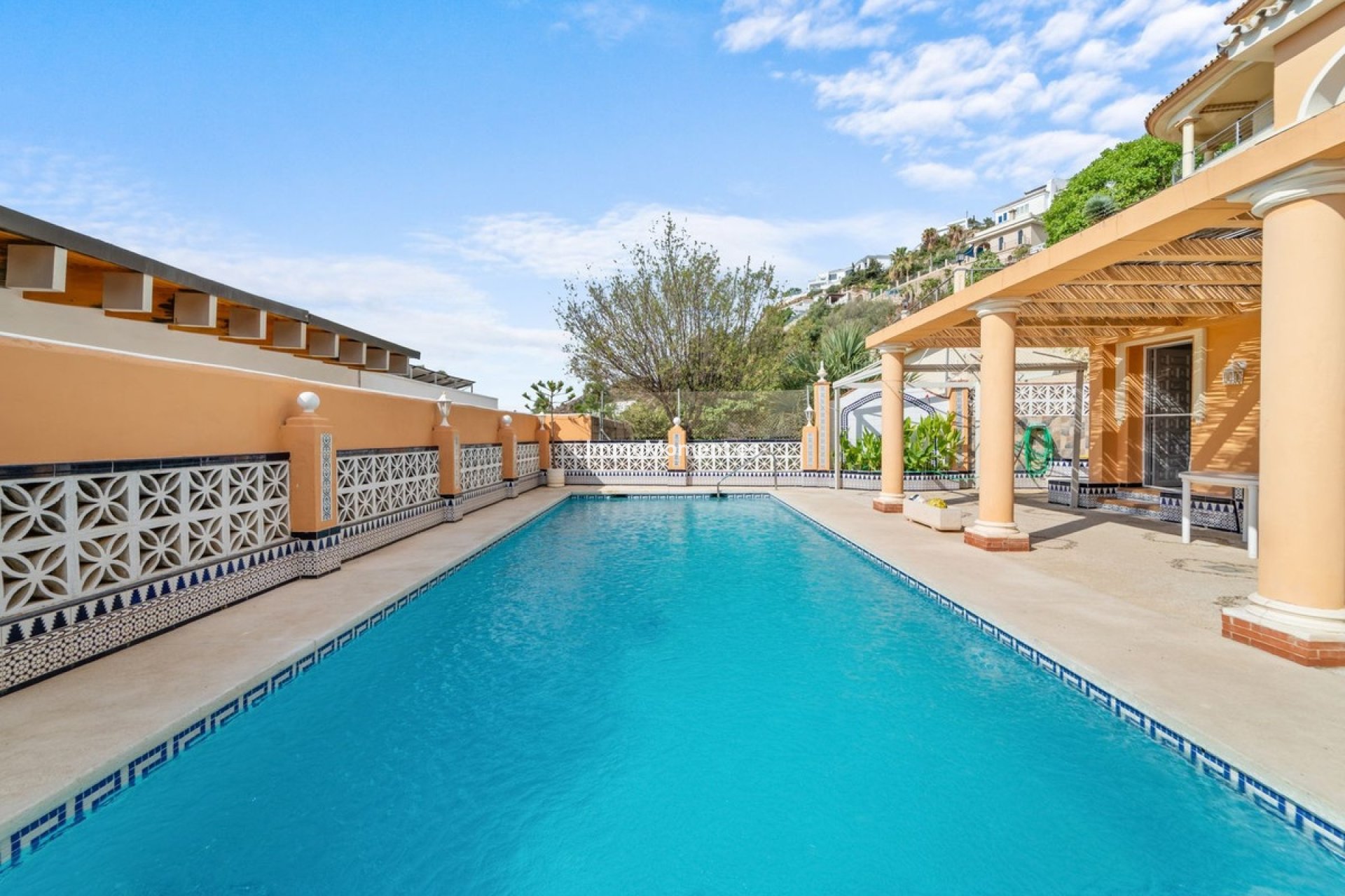 Wiederverkauf - Freistehende Villa - Benalmadena - Benalmadena Centro