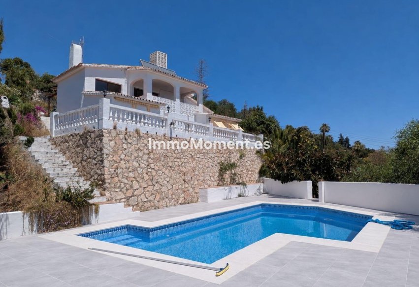 Wiederverkauf - Freistehende Villa - Benalmadena - Benalmadena Centro