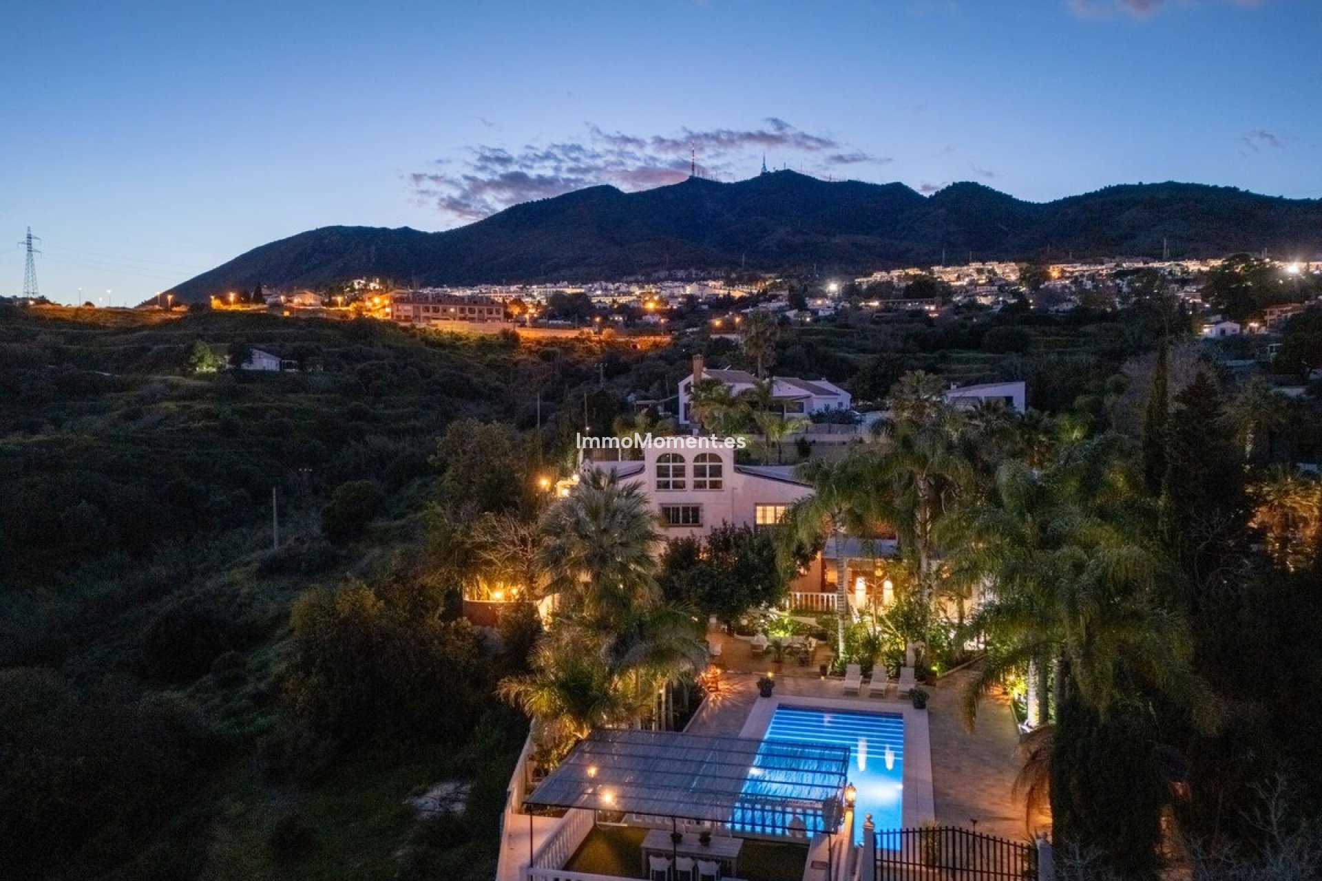 Wiederverkauf - Freistehende Villa - Benalmadena - Benalmadena Centro