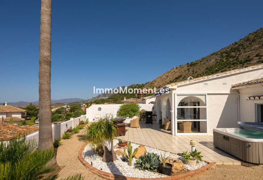 Wiederverkauf - Freistehende Villa - Benalmadena - Benalmadena Centro