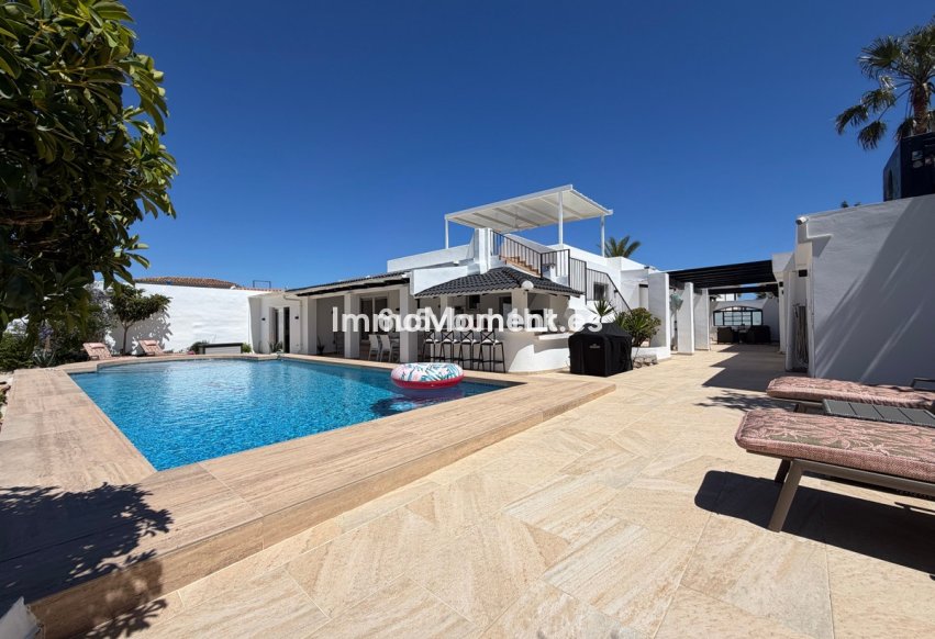 Wiederverkauf - Freistehende Villa - Benalmadena - Benalmadena Costa