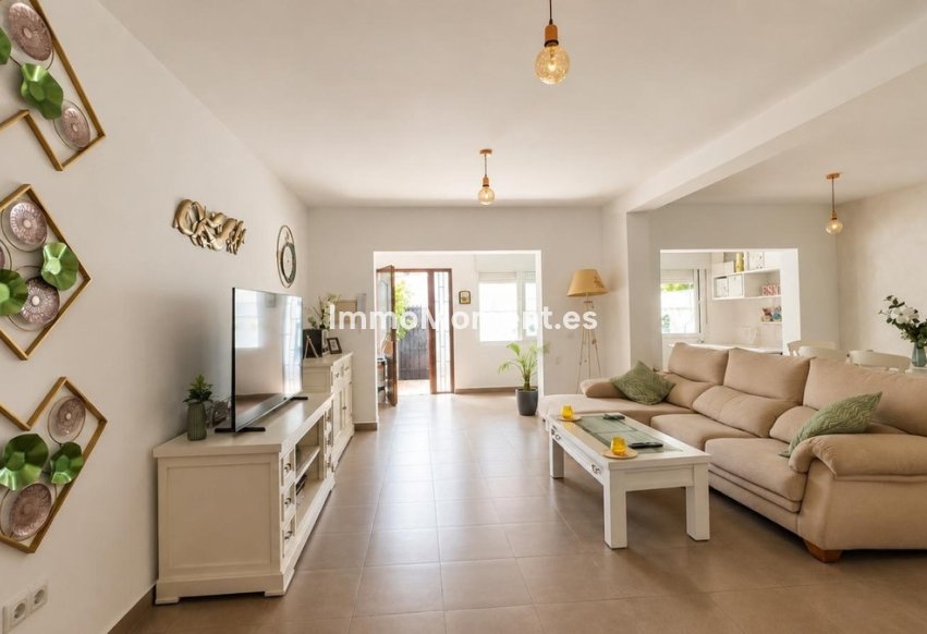 Wiederverkauf - Freistehende Villa - Benalmadena - Benalmadena Costa