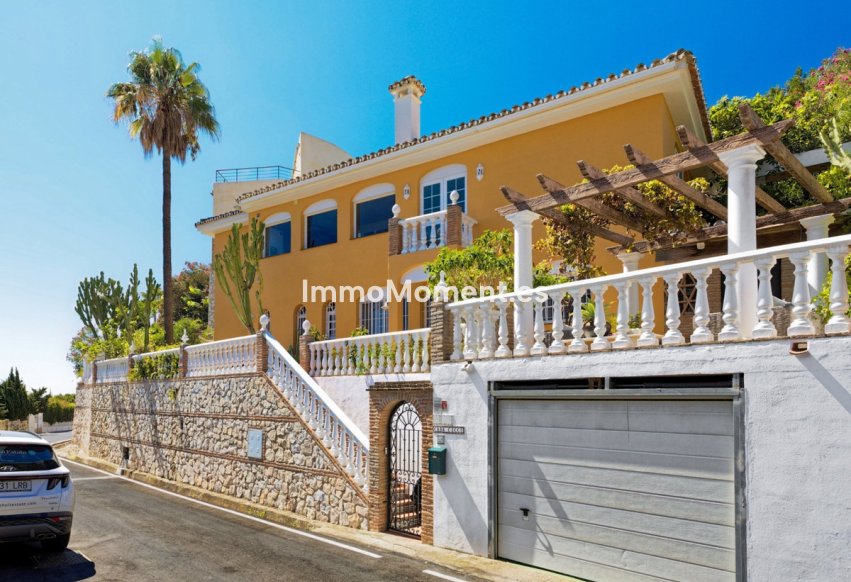Wiederverkauf - Freistehende Villa - Benalmadena - Torremuelle