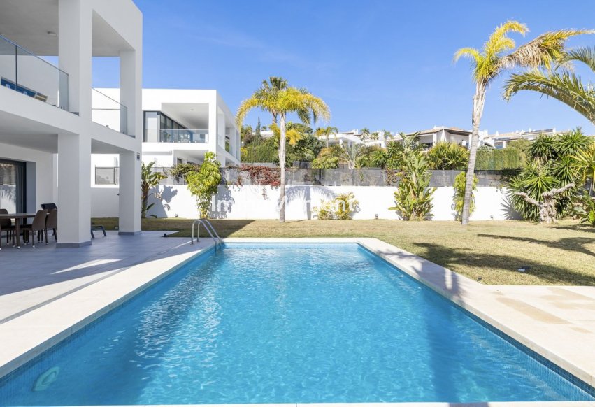 Wiederverkauf - Freistehende Villa - Benalmadena - Torremuelle
