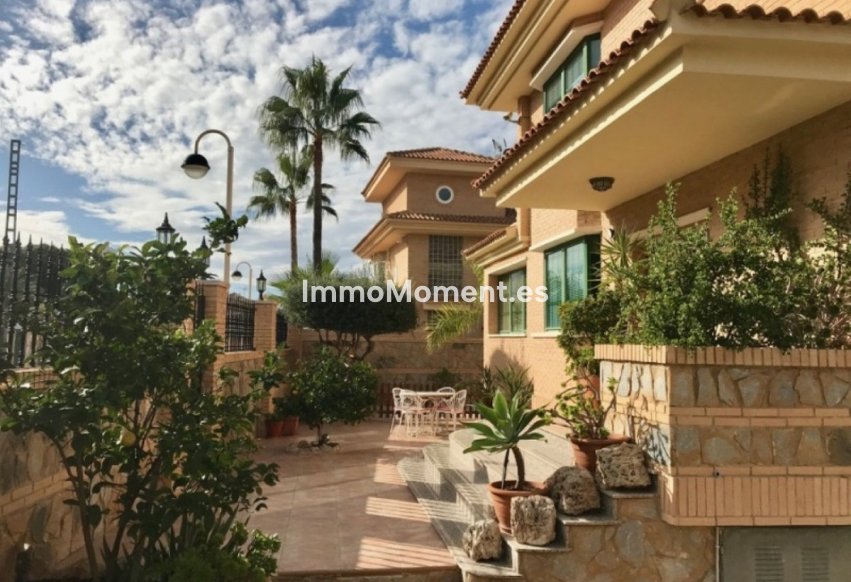 Wiederverkauf - Freistehende Villa - Benidorm - Benidorm Centro