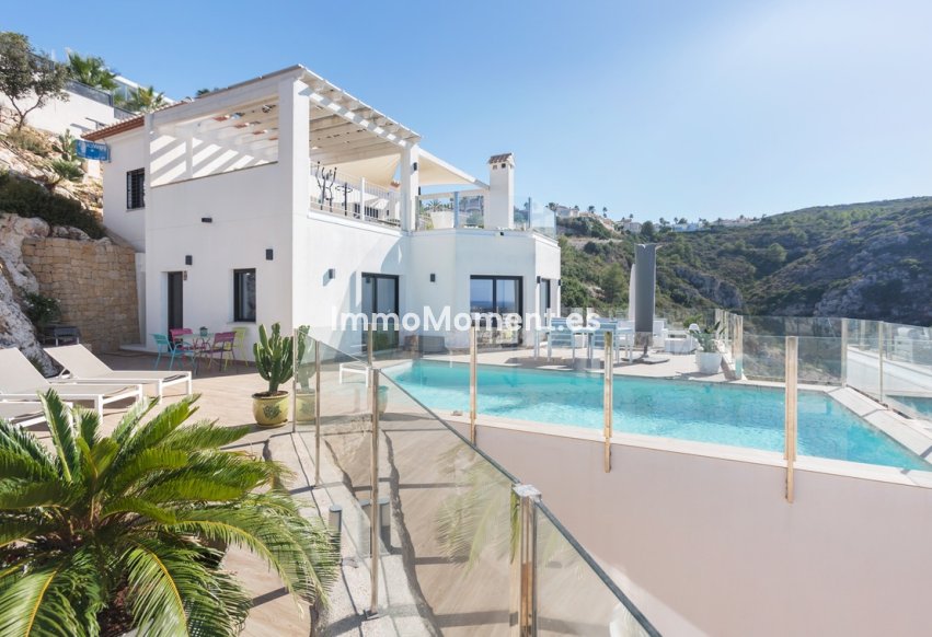 Wiederverkauf - Freistehende Villa - Denia - Denia Centro