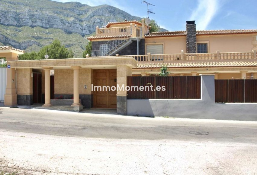 Wiederverkauf - Freistehende Villa - Denia - Denia Centro