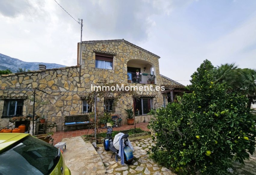Wiederverkauf - Freistehende Villa - Denia - Denia Centro