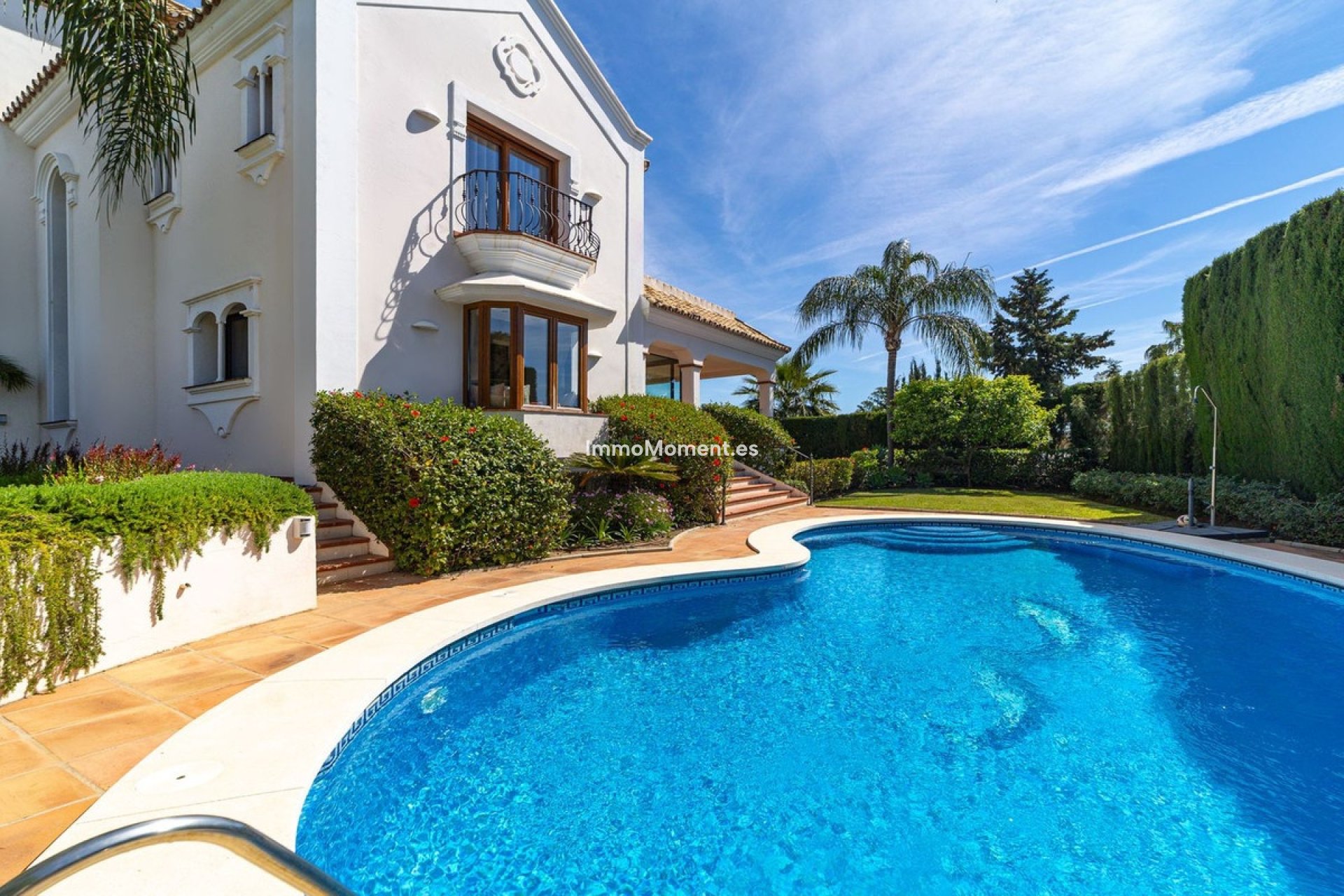 Wiederverkauf - Freistehende Villa - Estepona  - Atalaya