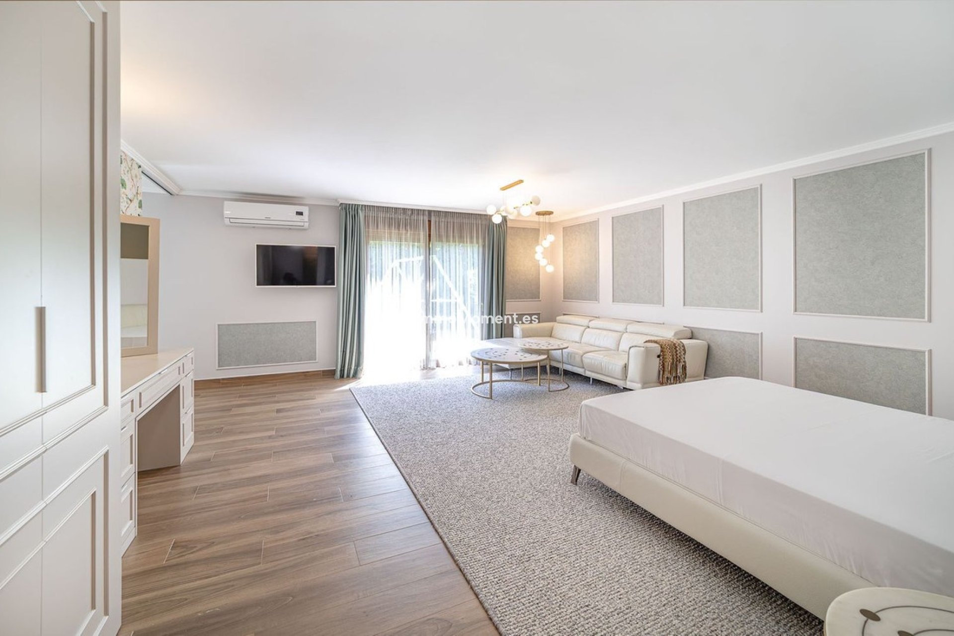 Wiederverkauf - Freistehende Villa - Estepona  - Atalaya